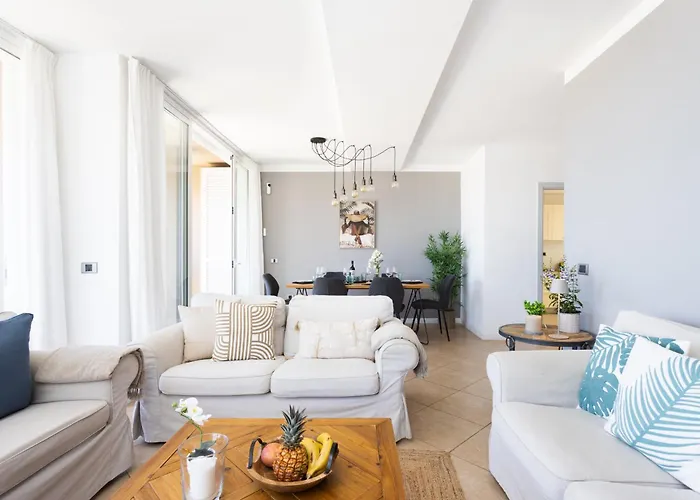 Holiday home Casa Uamisun With Seaview & Pool